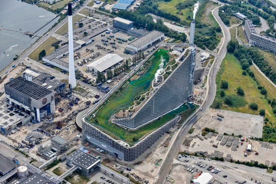 Imagem mostra o CopenHill , Dinamarca
